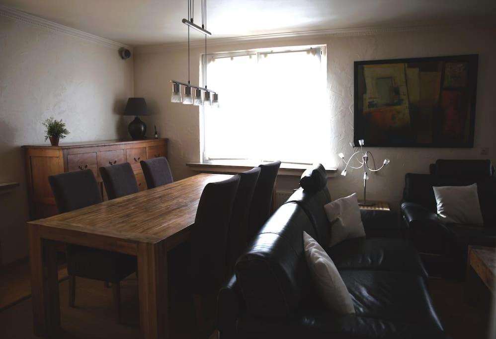 Cozy 3 Bedroom House With 11 Kw Electric Car Charger Hesperange Esterno foto