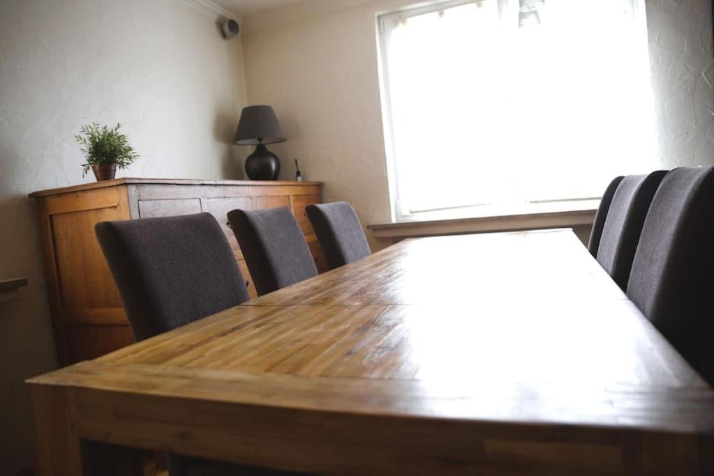 Cozy 3 Bedroom House With 11 Kw Electric Car Charger Hesperange Esterno foto
