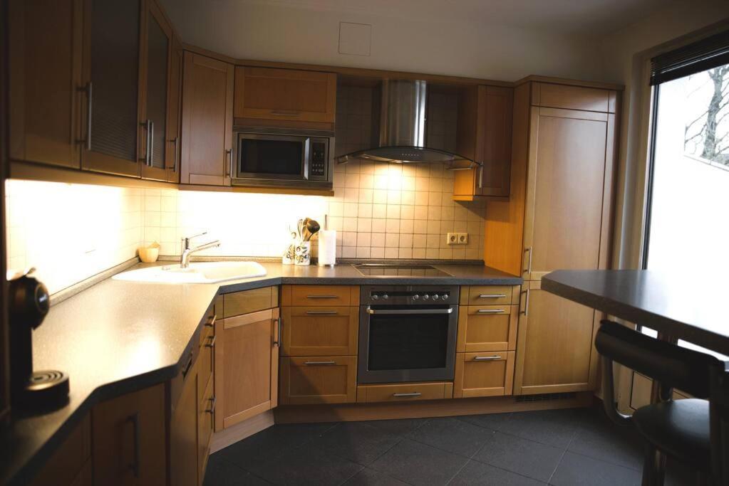 Cozy 3 Bedroom House With 11 Kw Electric Car Charger Hesperange Esterno foto