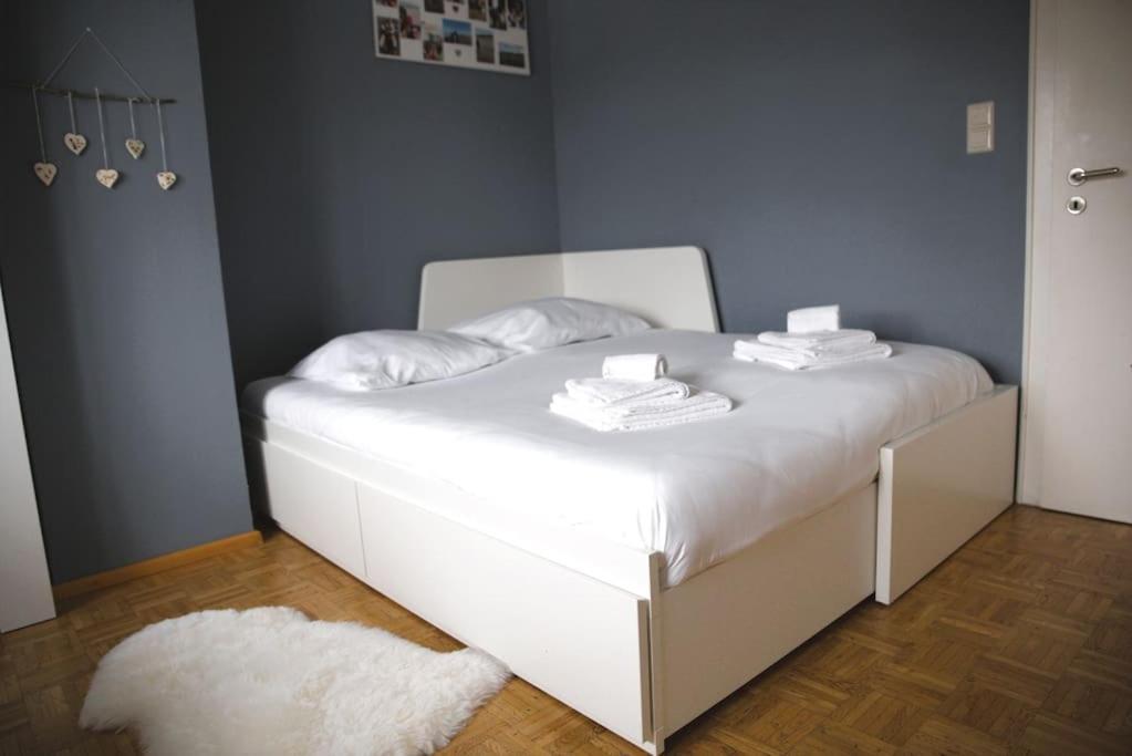 Cozy 3 Bedroom House With 11 Kw Electric Car Charger Hesperange Esterno foto